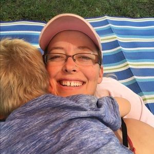 Meet your Posher, Lena